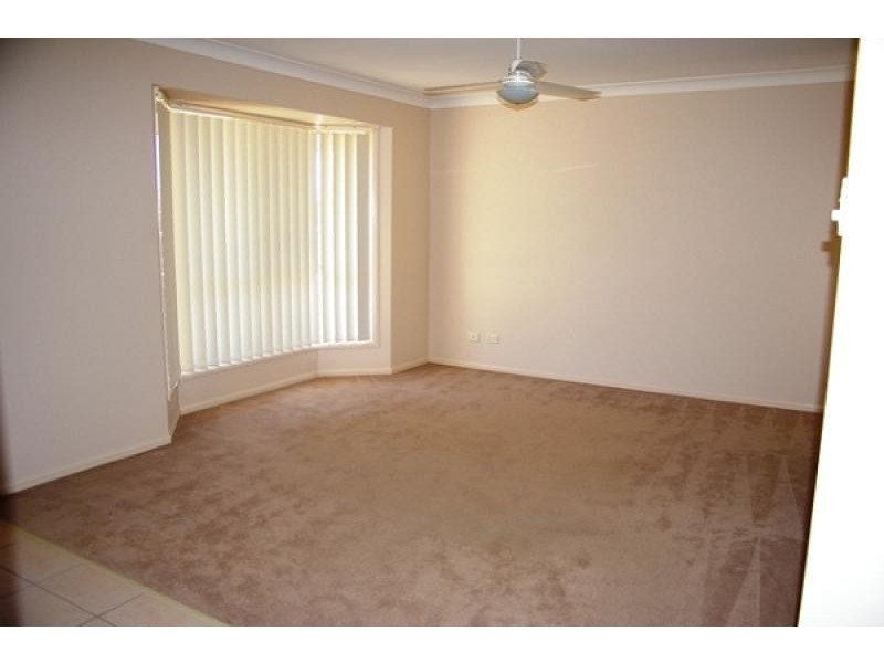16 SELINA COURT, Marsden QLD 4132