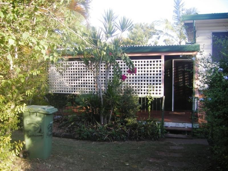 2 Leonard Street, Kingston QLD 4114