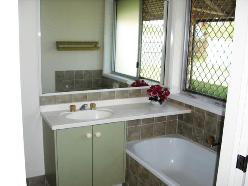 18 Halfmoon Street, Browns Plains QLD 4118