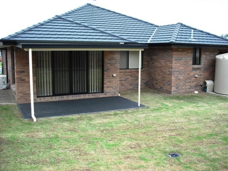 16 Sally Drive, Marsden QLD 4132