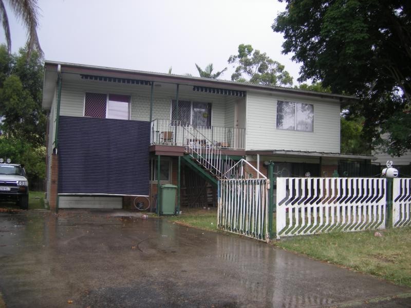 62 Aquarius Drive, Kingston QLD 4114