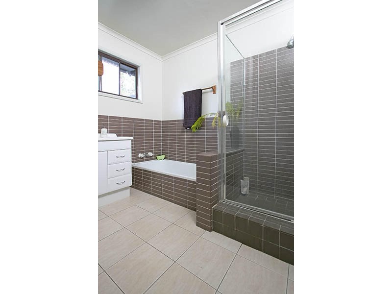 84 SUMMIT STREET, Sheldon QLD 4157