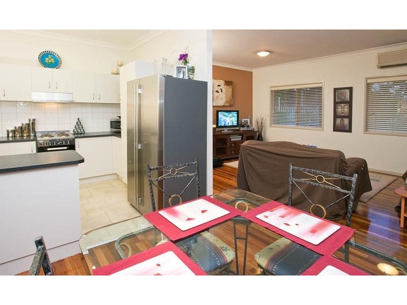 72 STANLEY ROAD, Camp Hill QLD 4152