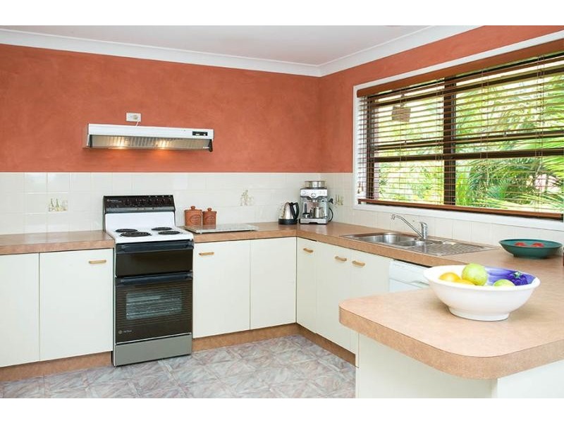 6 TARINA STREET, Cleveland QLD 4163