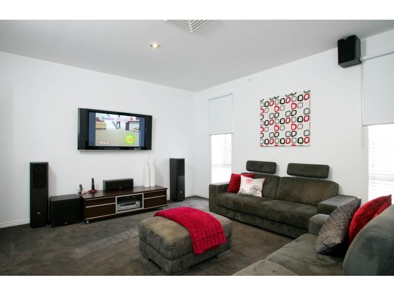 99 HABITAT DRIVE, Redland Bay QLD 4165