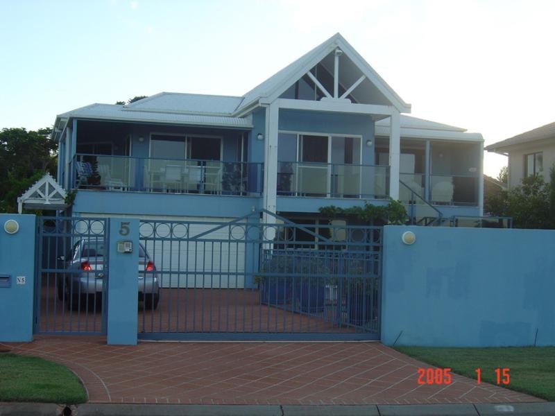 5 ORANA ESPLANADE, Victoria Point QLD 4165