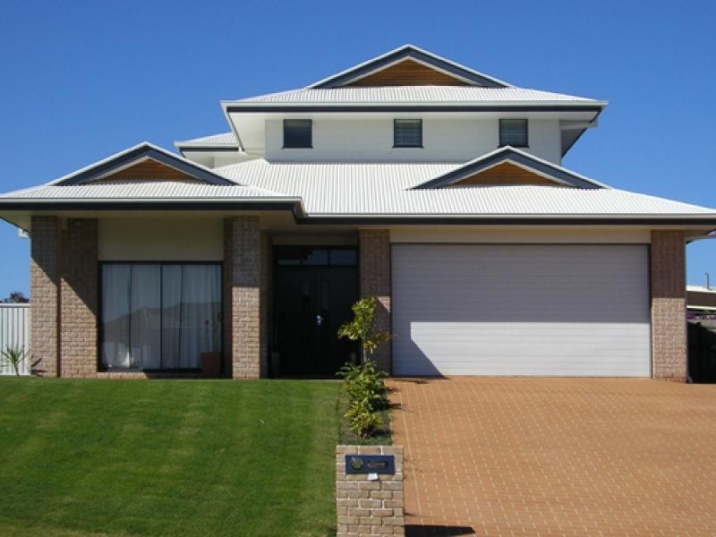 32 BEDARRA STREET, Redland Bay QLD 4165