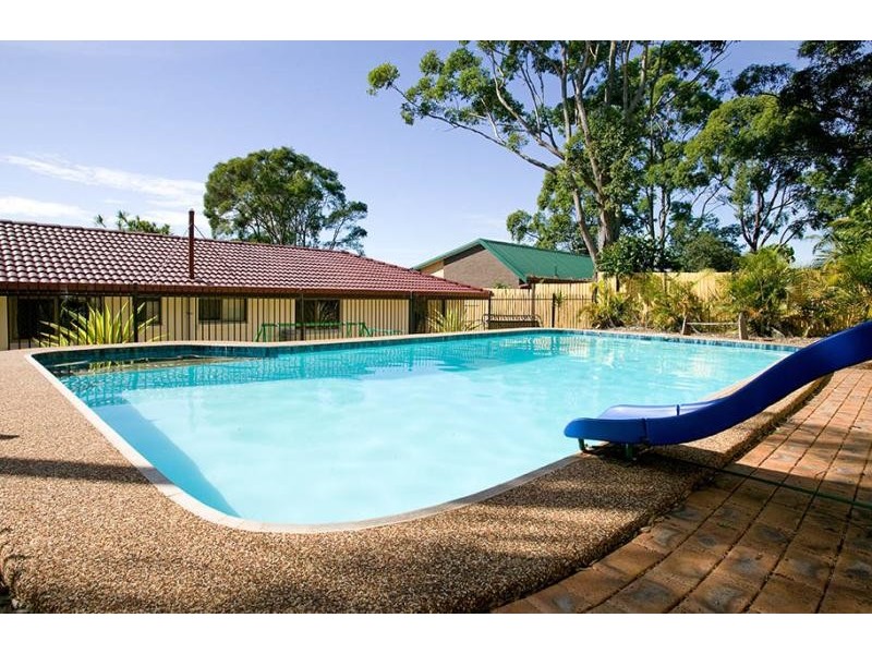 27 CABERNET CRESCENT, Thornlands QLD 4164