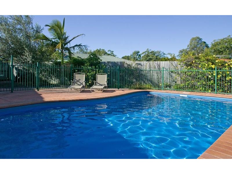 21 NEVILLE CLOSE, Redland Bay QLD 4165