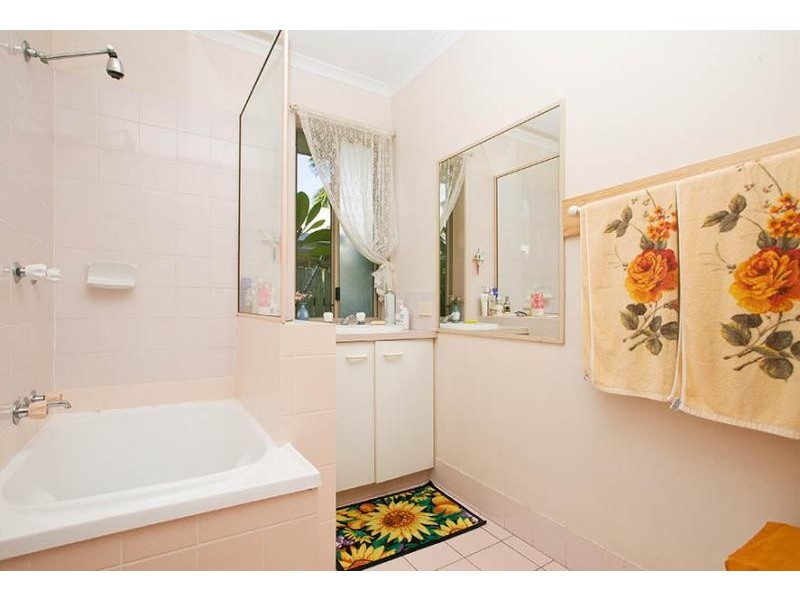 33 Shanahan Street, Redland Bay QLD 4165