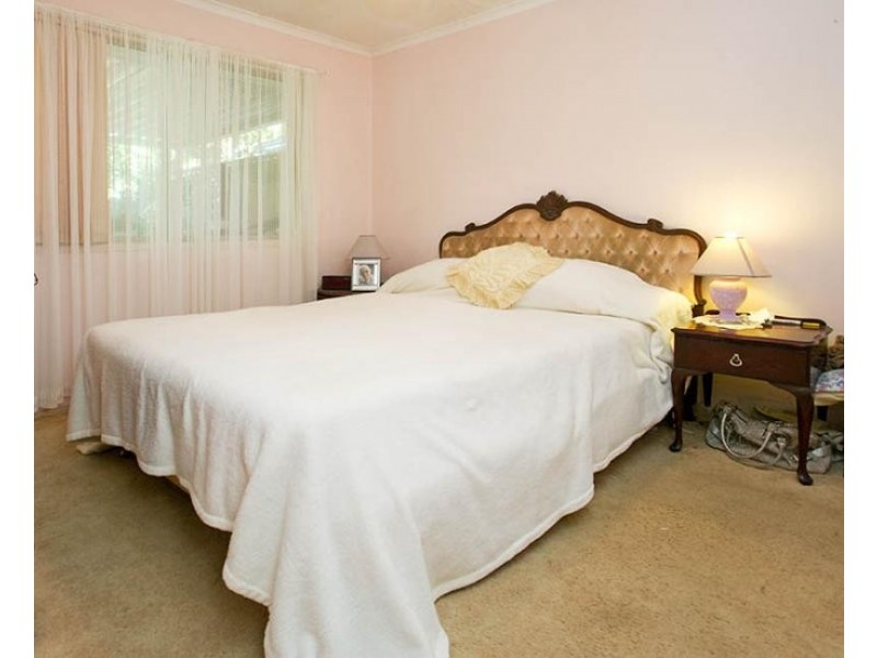 33 Shanahan Street, Redland Bay QLD 4165