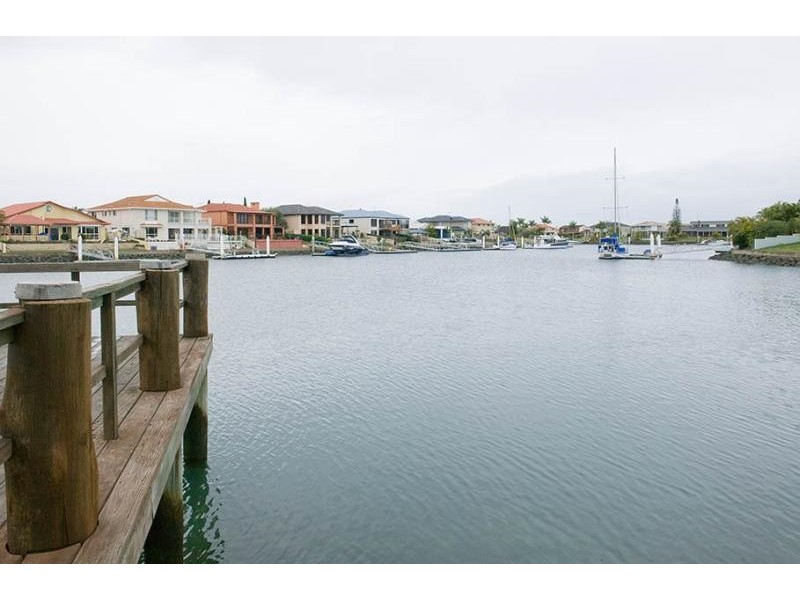 Unit 1/2 Channel Street, Cleveland QLD 4163