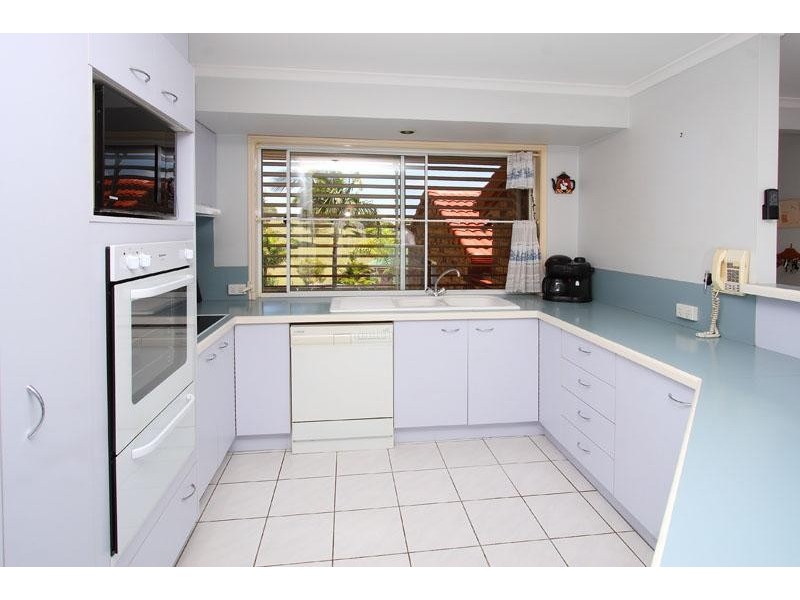 11 CASSIOPEIA PLACE, Wynnum QLD 4178