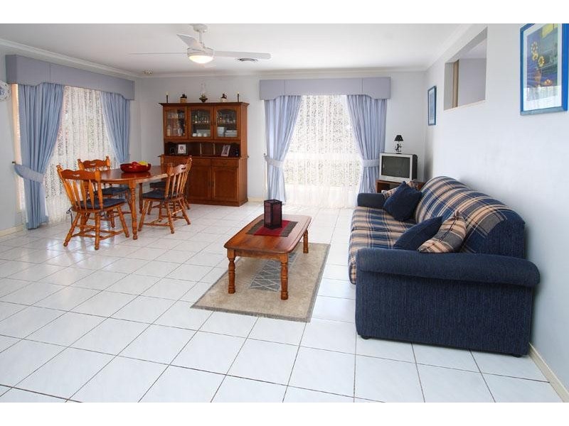 11 CASSIOPEIA PLACE, Wynnum QLD 4178