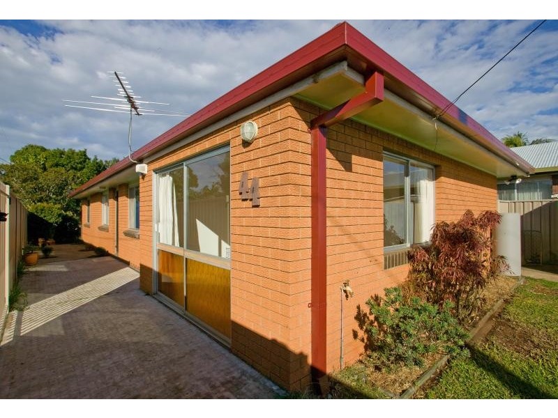 44 PEEL STREET, Redland Bay QLD 4165