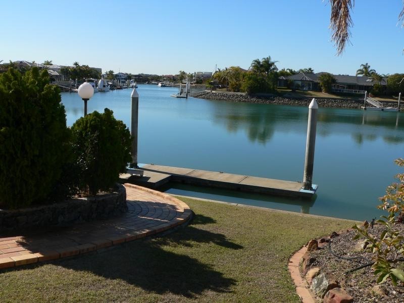 65 MASTHEAD DRIVE, Raby Bay QLD 4163