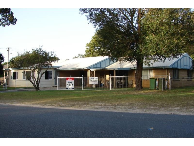 6 Ballow Street, Amity Point QLD 4183