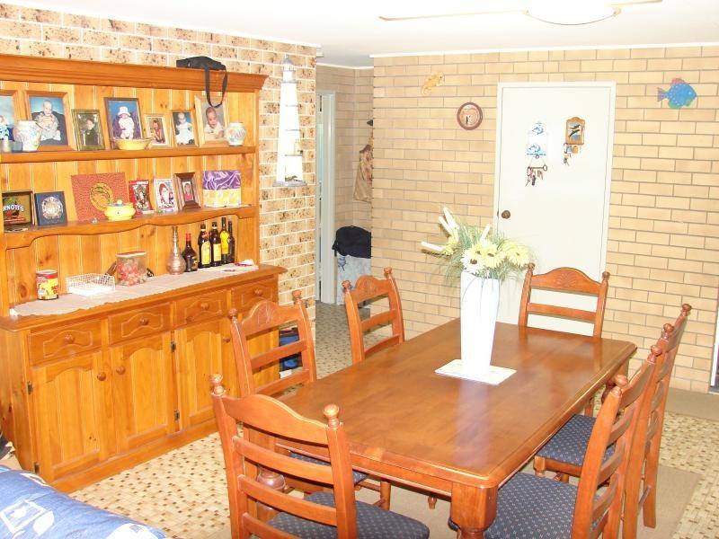 6 Ballow Street, Amity Point QLD 4183