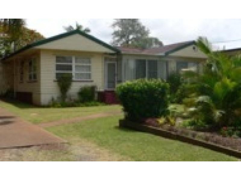 100 Passage Street, Cleveland QLD 4163