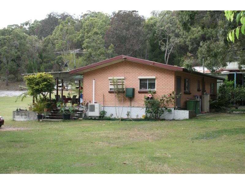 49 Beehive Road, Amity Point QLD 4183