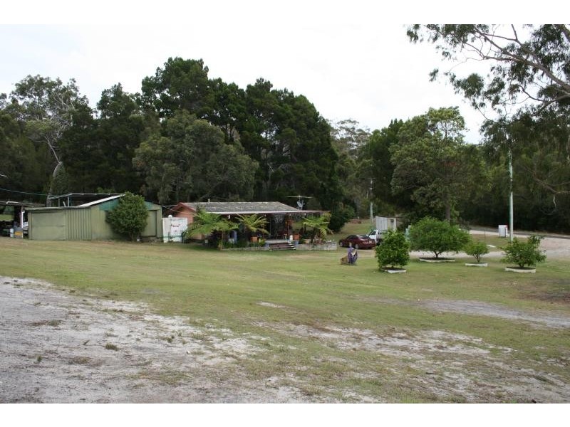 49 Beehive Road, Amity Point QLD 4183