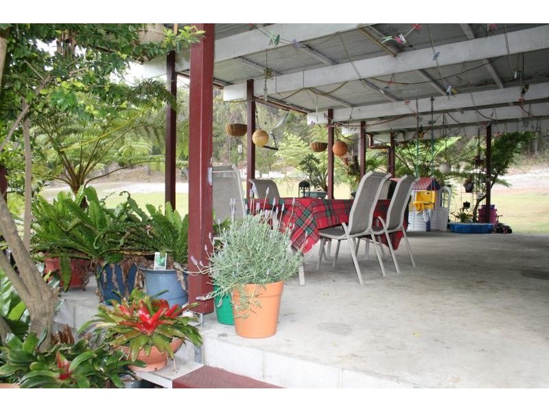 49 Beehive Road, Amity Point QLD 4183