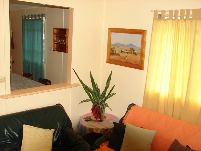 6 Miles Street, Amity Point QLD 4183