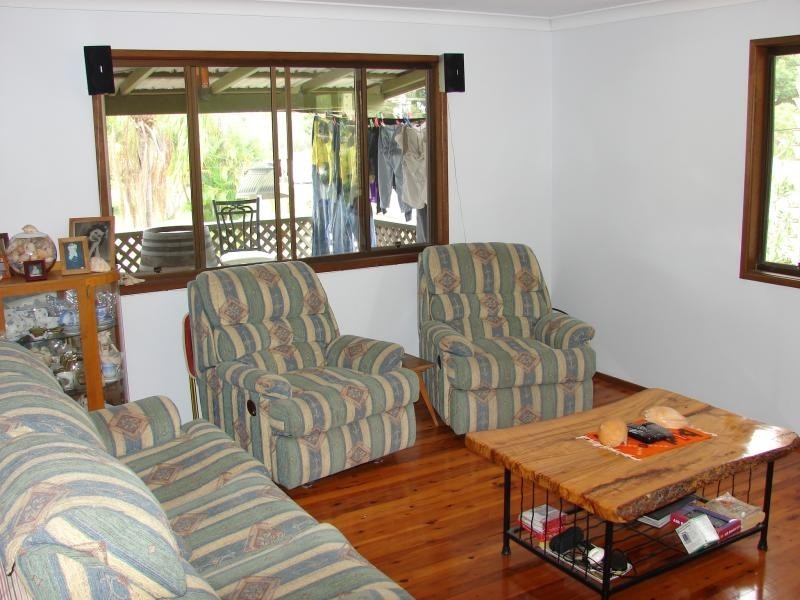 13 Claytons Road, Amity Point QLD 4183