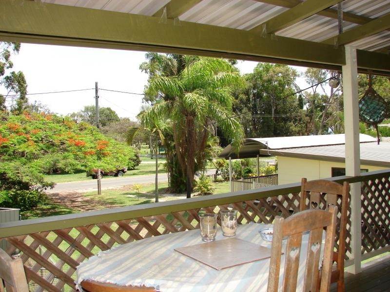 13 Claytons Road, Amity Point QLD 4183