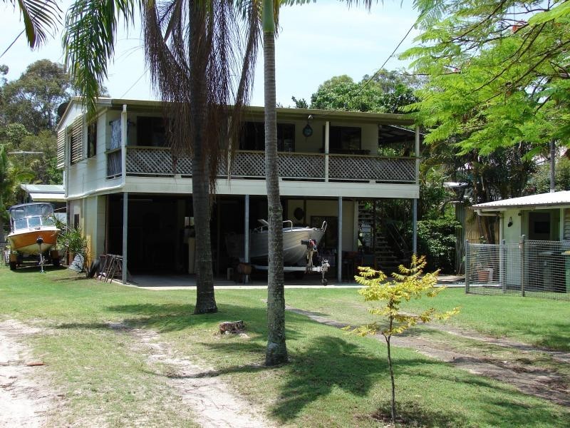 13 Claytons Road, Amity Point QLD 4183 the real estate agency Withdrawn