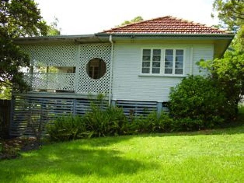51 Hockings St, Holland Park QLD 4121