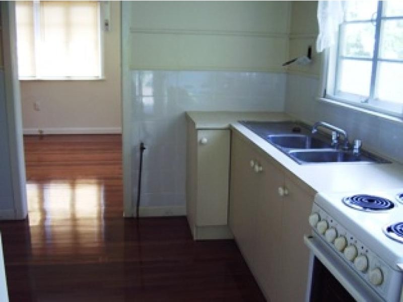 51 Hockings St, Holland Park QLD 4121