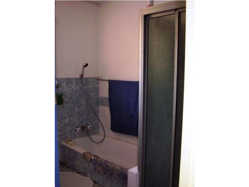 404 Nursery Road, Holland Park QLD 4121