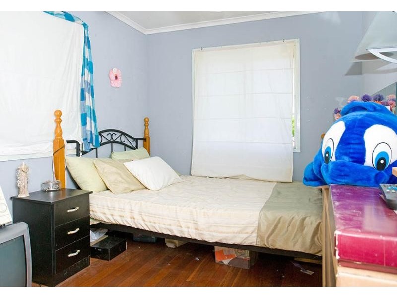 28 Crown Road, Alexandra Hills QLD 4161