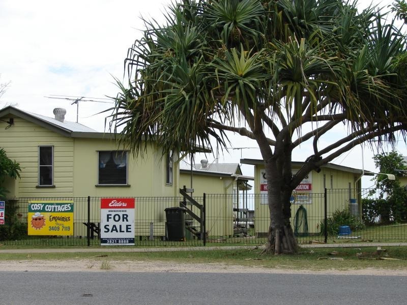 5 Ballow Street, Amity Point QLD 4183