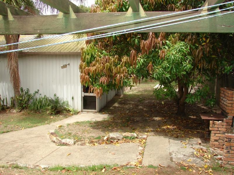 28 George Nothling Drive, Point Lookout QLD 4183