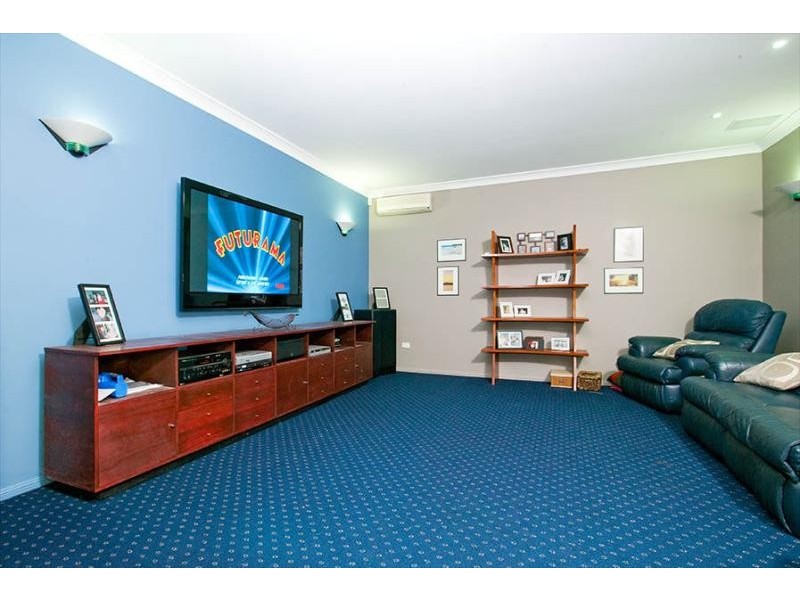 53 Winston Road, Sheldon QLD 4157