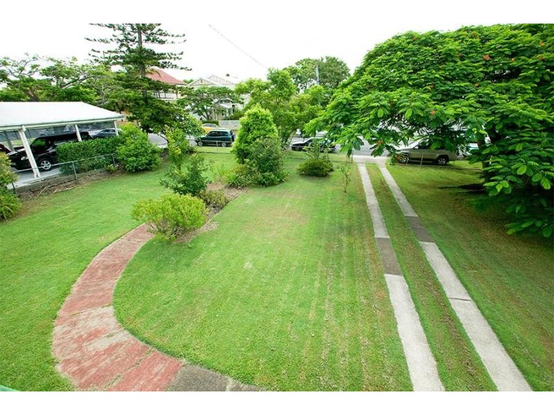 179 Virginia Avenue, Hawthorne QLD 4171