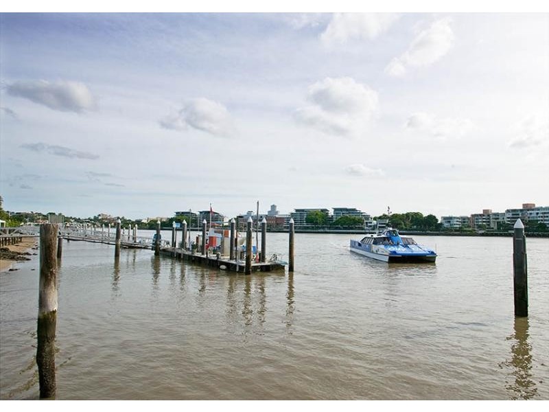 179 Virginia Avenue, Hawthorne QLD 4171