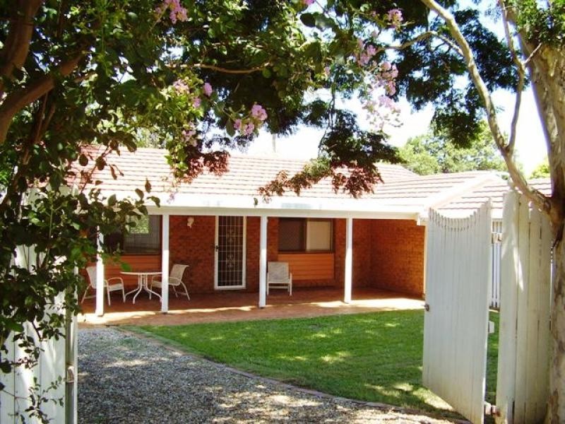 18 Boronia Street, Redland Bay QLD 4165