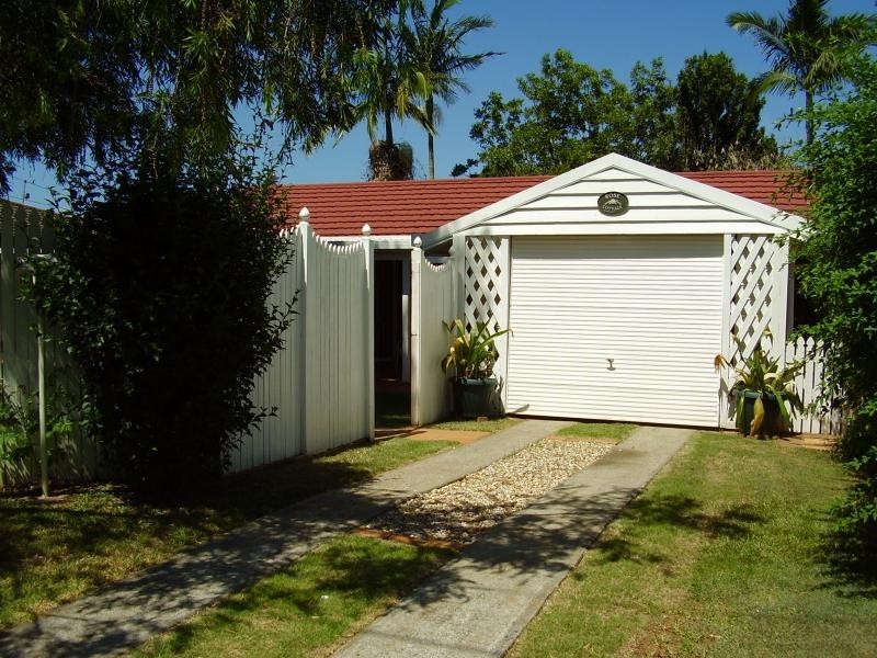 18 Boronia Street, Redland Bay QLD 4165