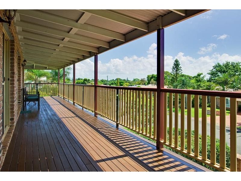 2 Kruger Street, Redland Bay QLD 4165