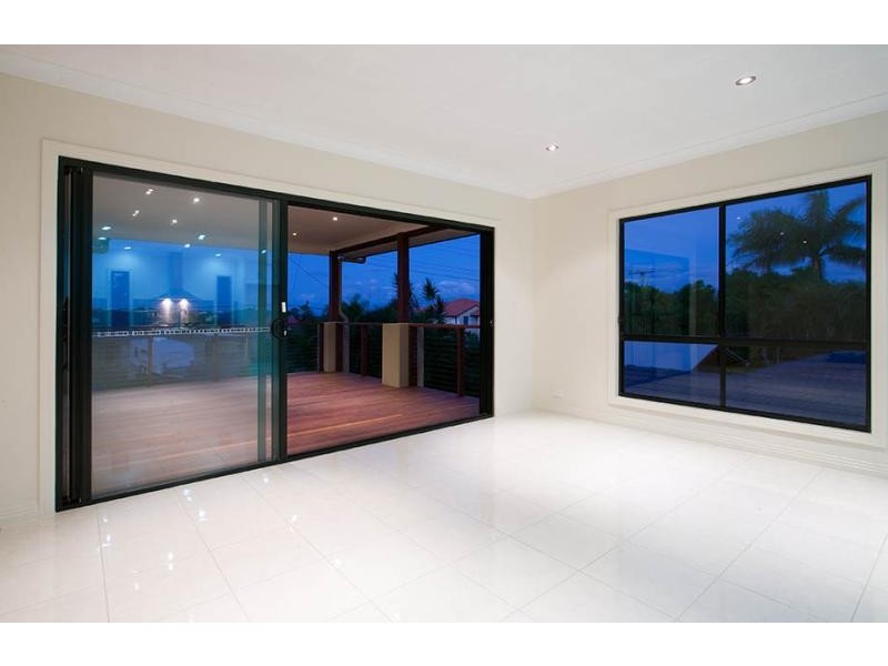 13 Torquay Road, Redland Bay QLD 4165