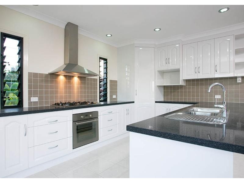 13 Torquay Road, Redland Bay QLD 4165