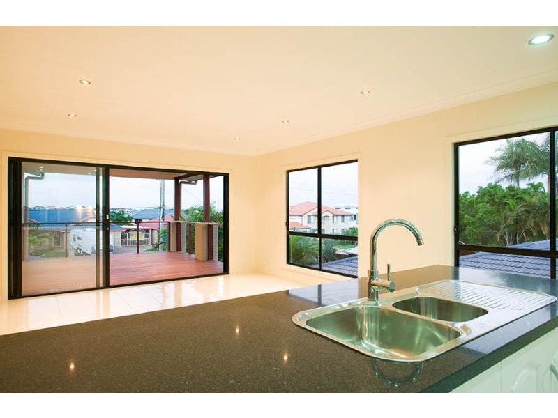 13 Torquay Road, Redland Bay QLD 4165