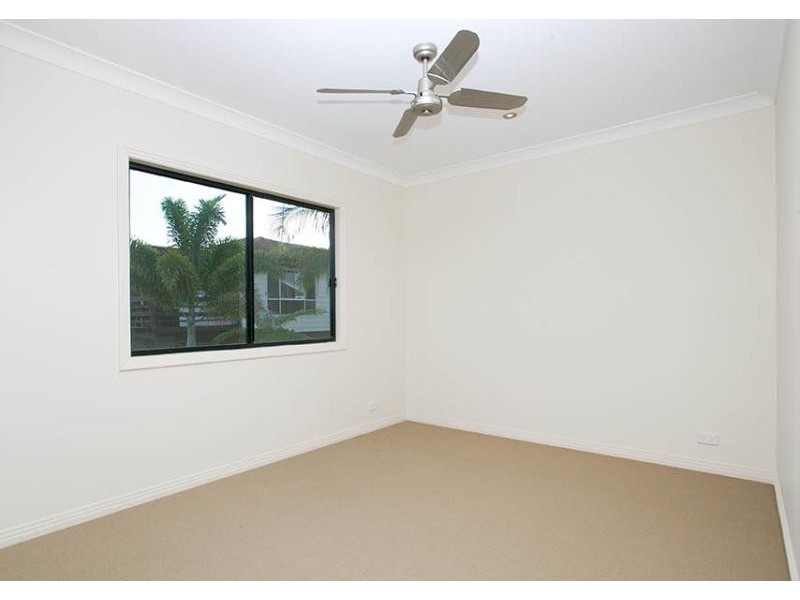 13 Torquay Road, Redland Bay QLD 4165