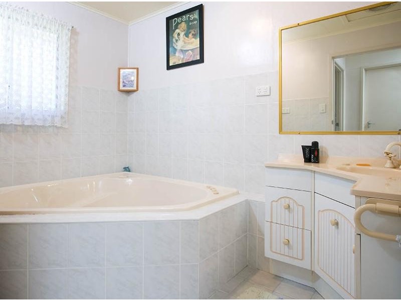 1 Arcadia Street, Capalaba QLD 4157