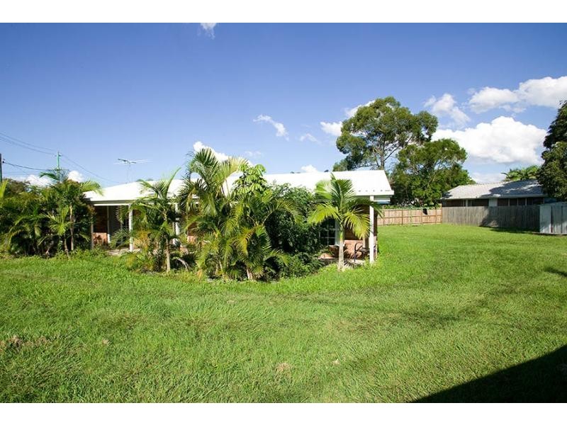 1 Anita Street, Redland Bay QLD 4165