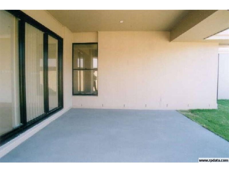 18 Tudar Place, Thornlands QLD 4164