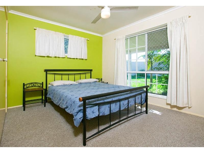 1 Anita Street, Redland Bay QLD 4165